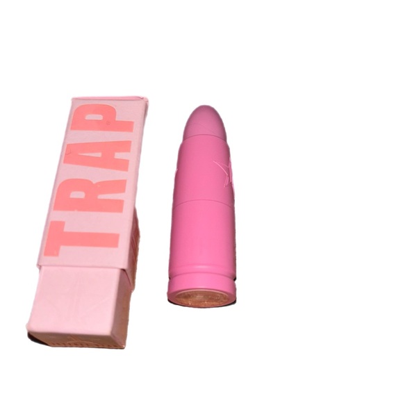 Jeffree Star lipstick in Grave Digger - Picture 4 of 5